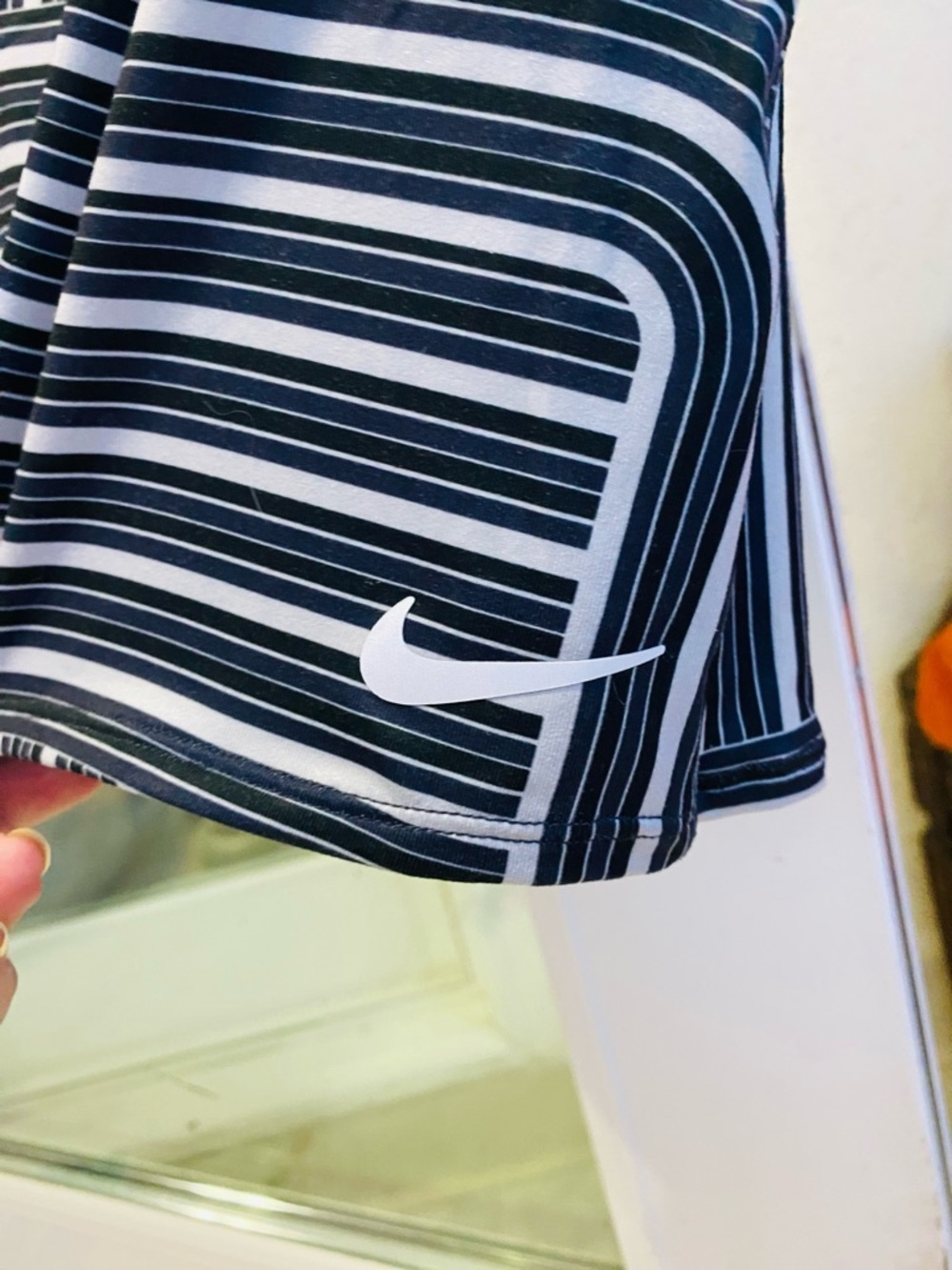 Nike Dri-FIT Skort Medium Black White Striped Tennis Golf Athletic Skirt - Picture 2 of 9